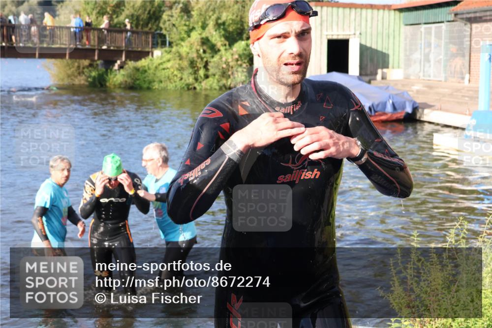 31.08.2025 - Elbe Triathlon Hamburg Luisa Fischer http://msf.ph/oto/8672274 31.08.2025 08:34:51 Schwimmen 176, 213 meine-sportfotos.de