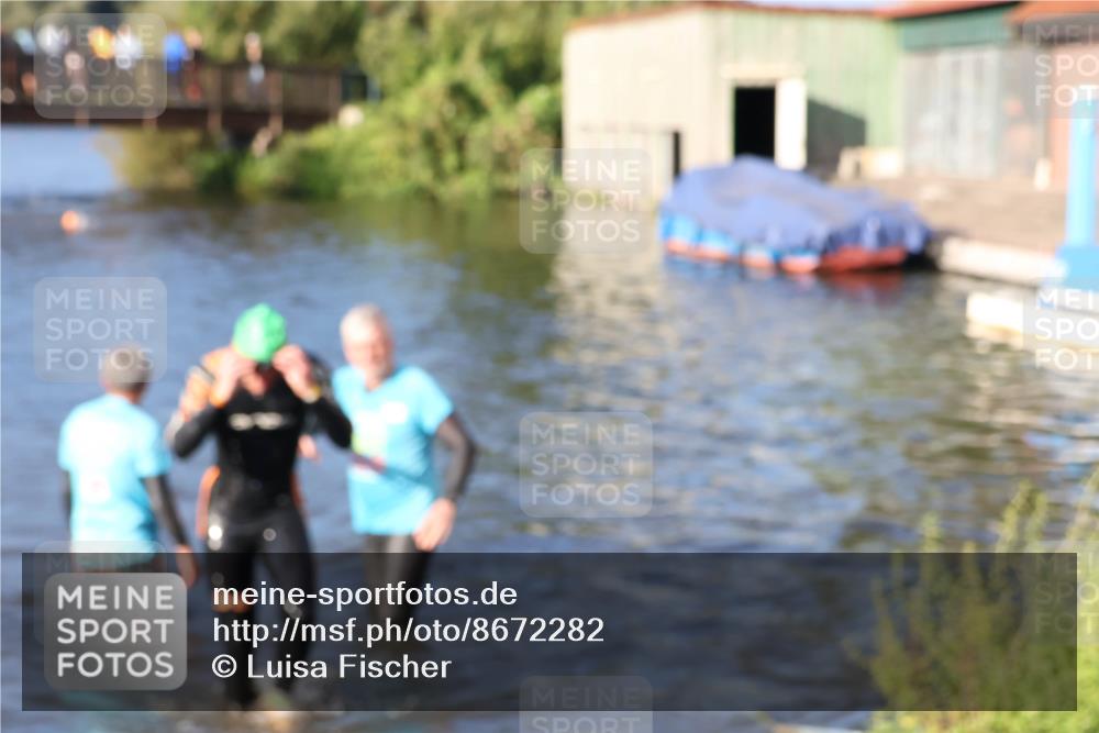 31.08.2025 - Elbe Triathlon Hamburg Luisa Fischer http://msf.ph/oto/8672282 31.08.2025 08:34:52 Schwimmen 176, 213 meine-sportfotos.de