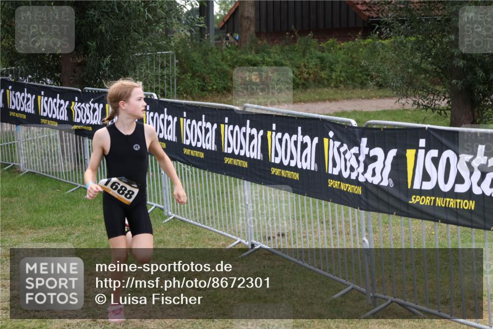 31.08.2025 - Elbe Triathlon Hamburg Luisa Fischer http://msf.ph/oto/8672301 31.08.2025 12:56:50 Laufen 1688 meine-sportfotos.de