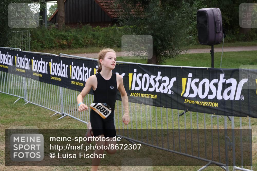 31.08.2025 - Elbe Triathlon Hamburg Luisa Fischer http://msf.ph/oto/8672307 31.08.2025 12:56:51 Laufen 1688 meine-sportfotos.de