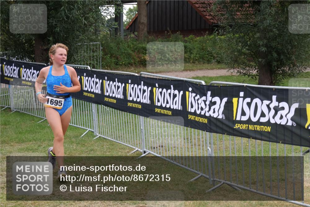 31.08.2025 - Elbe Triathlon Hamburg Luisa Fischer http://msf.ph/oto/8672315 31.08.2025 12:56:53 Laufen 1695 meine-sportfotos.de