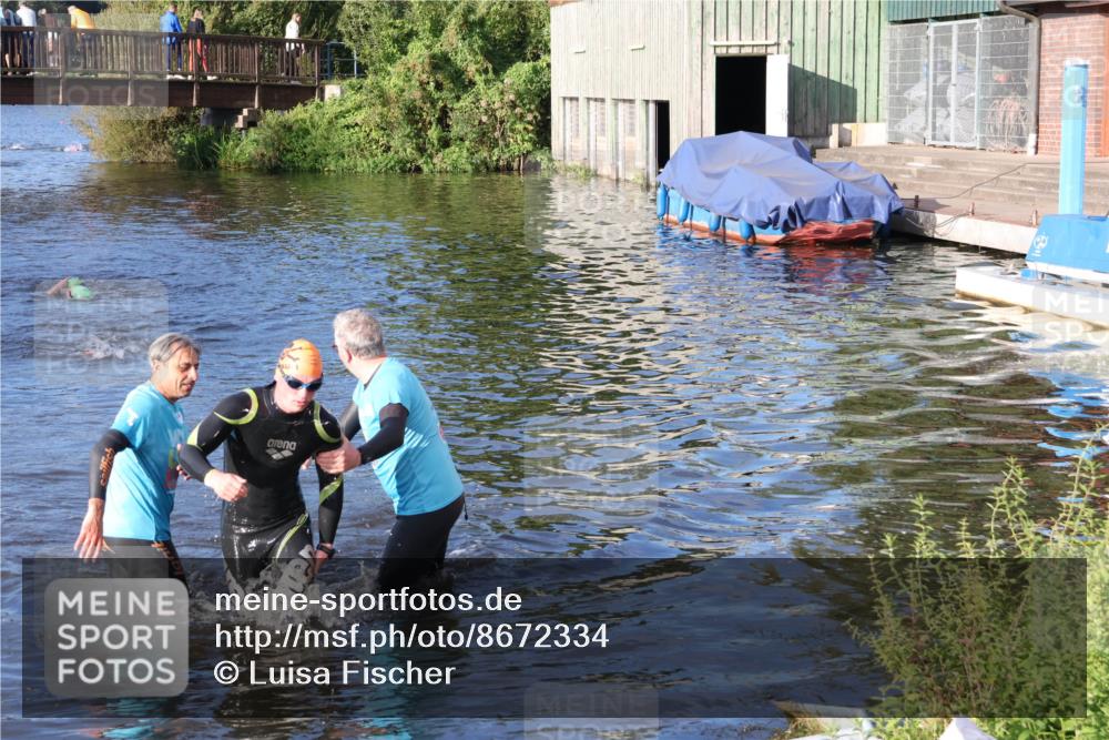 31.08.2025 - Elbe Triathlon Hamburg Luisa Fischer http://msf.ph/oto/8672334 31.08.2025 08:35:33 Schwimmen 184 meine-sportfotos.de