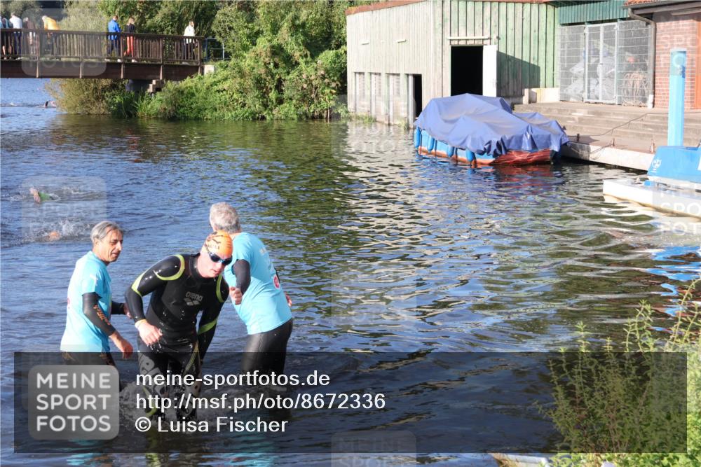 31.08.2025 - Elbe Triathlon Hamburg Luisa Fischer http://msf.ph/oto/8672336 31.08.2025 08:35:34 Schwimmen 184 meine-sportfotos.de