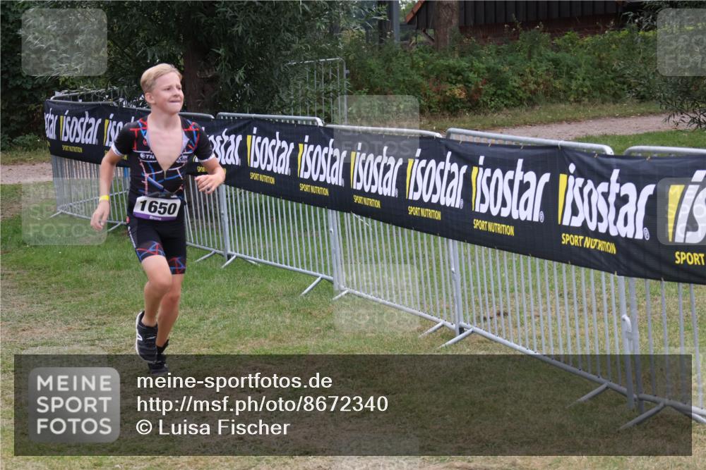 31.08.2025 - Elbe Triathlon Hamburg Luisa Fischer http://msf.ph/oto/8672340 31.08.2025 12:57:39 Laufen 1650 meine-sportfotos.de