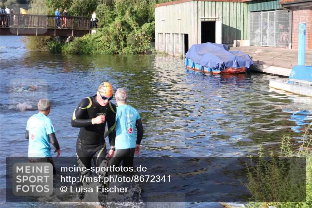 31.08.2025 - Elbe Triathlon Hamburg Luisa Fischer http://msf.ph/oto/8672341 31.08.2025 08:35:34 Schwimmen 184 meine-sportfotos.de