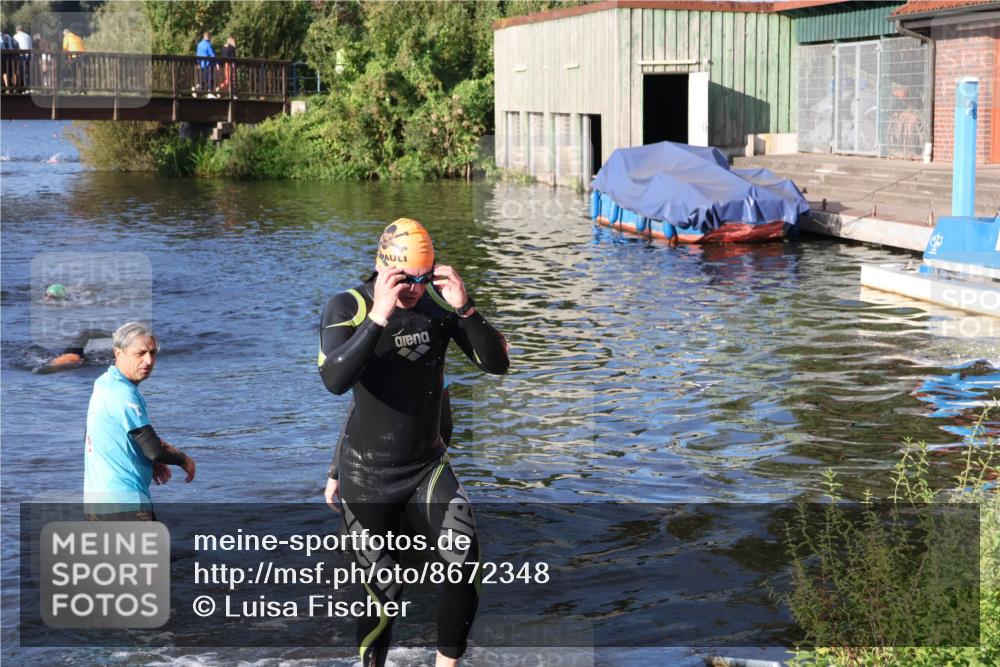 31.08.2025 - Elbe Triathlon Hamburg Luisa Fischer http://msf.ph/oto/8672348 31.08.2025 08:35:35 Schwimmen 184 meine-sportfotos.de