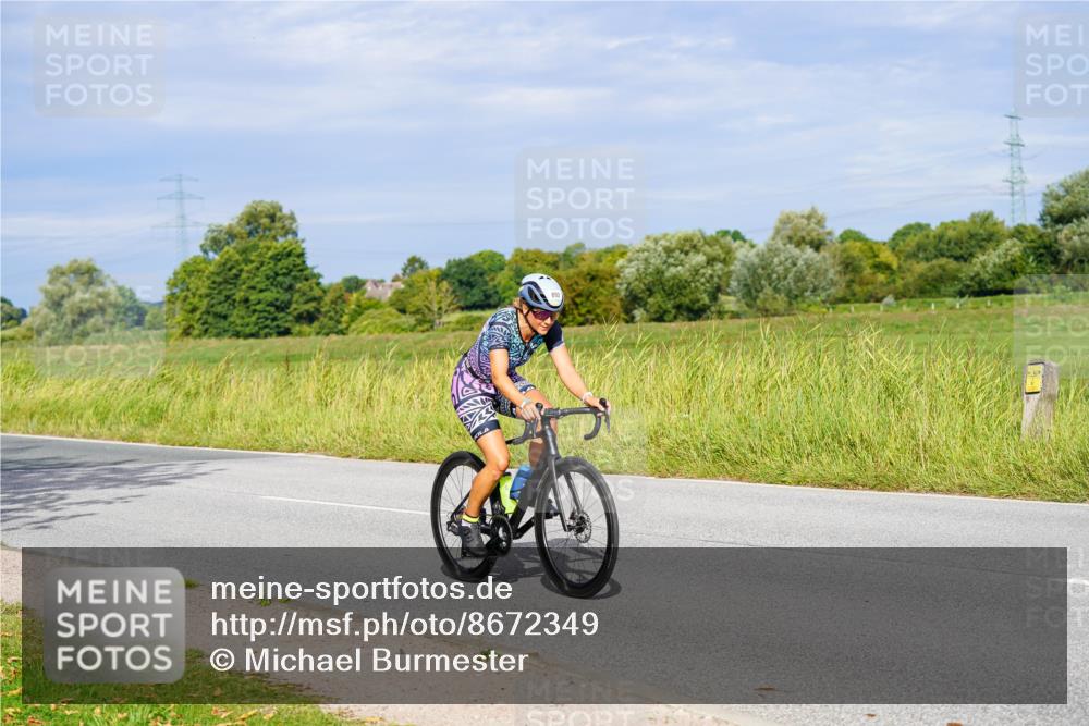 31.08.2025 - Elbe Triathlon Hamburg Michael Burmester http://msf.ph/oto/8672349 31.08.2025 10:05:07 Radfahren 399, 413, 654, 822, 844, 892 meine-sportfotos.de