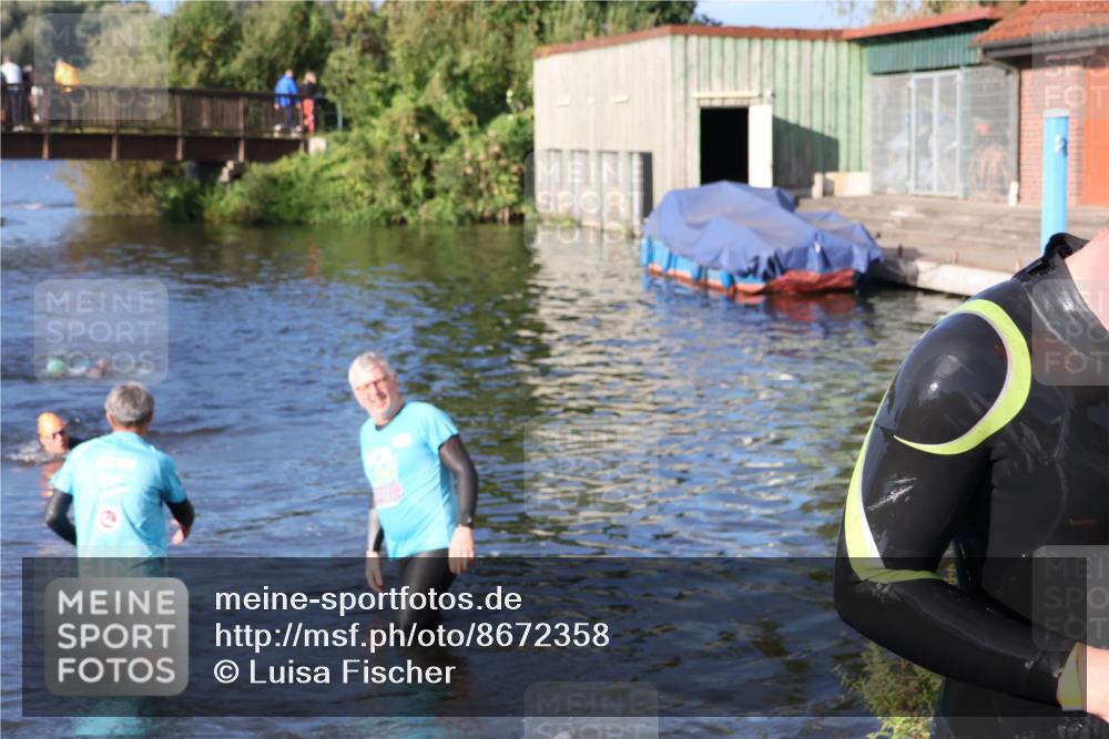 31.08.2025 - Elbe Triathlon Hamburg Luisa Fischer http://msf.ph/oto/8672358 31.08.2025 08:35:37 Schwimmen 174, 184 meine-sportfotos.de