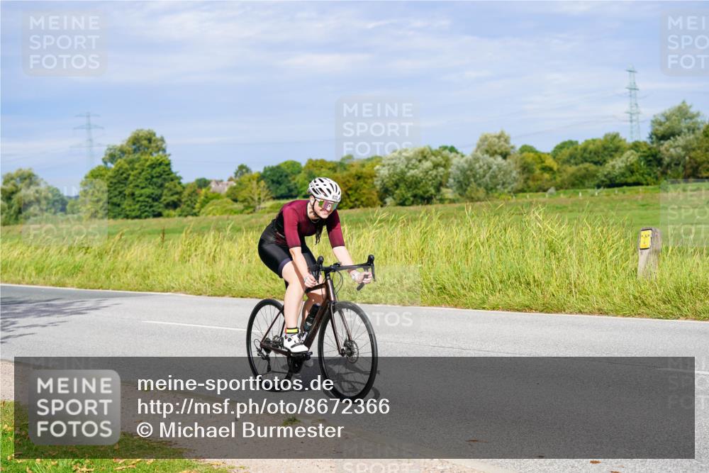31.08.2025 - Elbe Triathlon Hamburg Michael Burmester http://msf.ph/oto/8672366 31.08.2025 10:05:09 Radfahren 399, 410, 413, 654, 822, 844, 892 meine-sportfotos.de
