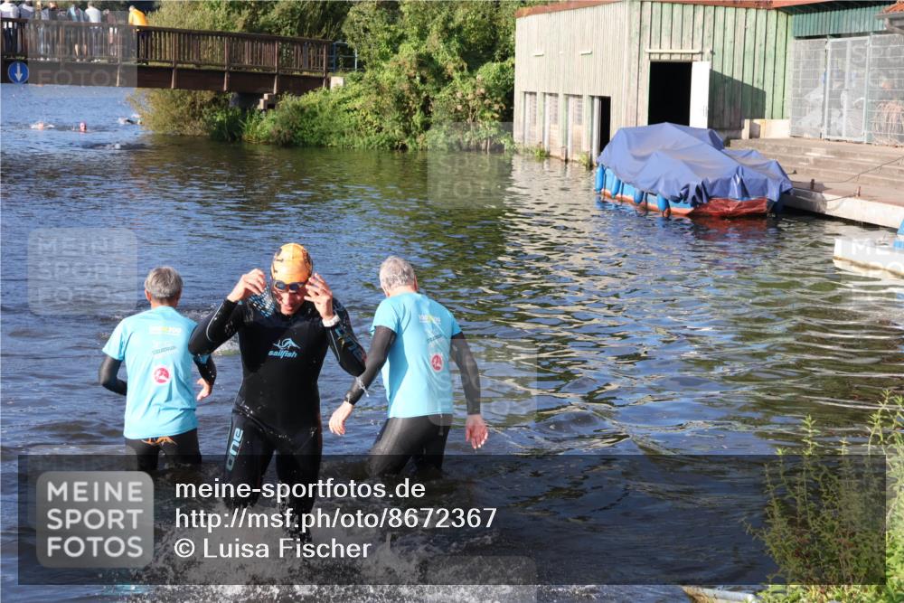 31.08.2025 - Elbe Triathlon Hamburg Luisa Fischer http://msf.ph/oto/8672367 31.08.2025 08:35:46 Schwimmen 174, 222 meine-sportfotos.de