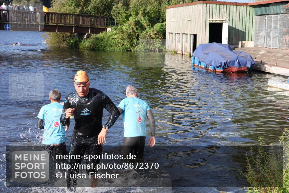 31.08.2025 - Elbe Triathlon Hamburg Luisa Fischer http://msf.ph/oto/8672370 31.08.2025 08:35:46 Schwimmen 174, 222 meine-sportfotos.de