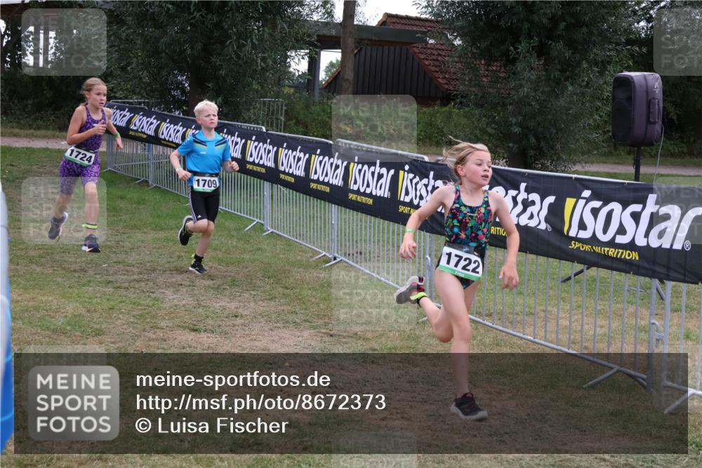 31.08.2025 - Elbe Triathlon Hamburg Luisa Fischer http://msf.ph/oto/8672373 31.08.2025 13:00:07 Laufen 1724, 1709, 1722 meine-sportfotos.de