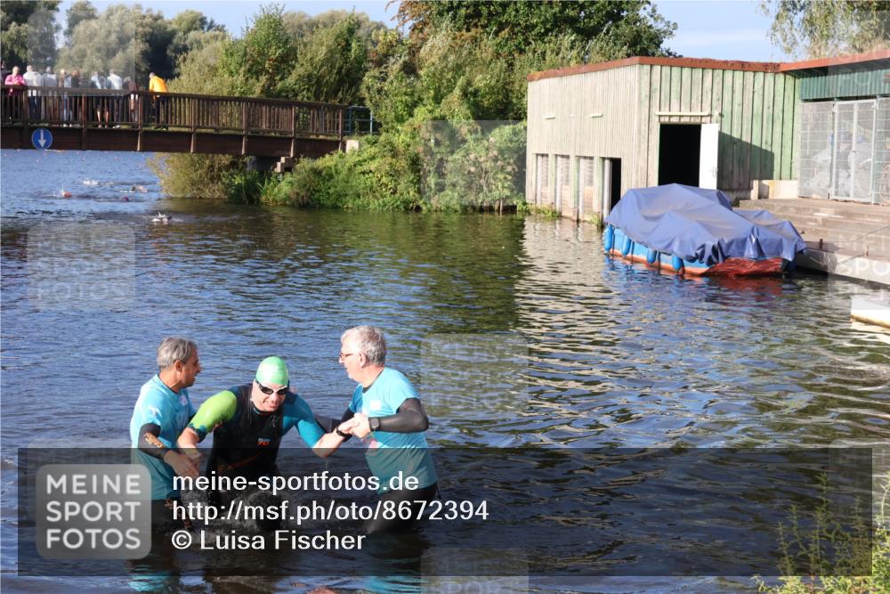 31.08.2025 - Elbe Triathlon Hamburg Luisa Fischer http://msf.ph/oto/8672394 31.08.2025 08:35:53 Schwimmen 222 meine-sportfotos.de