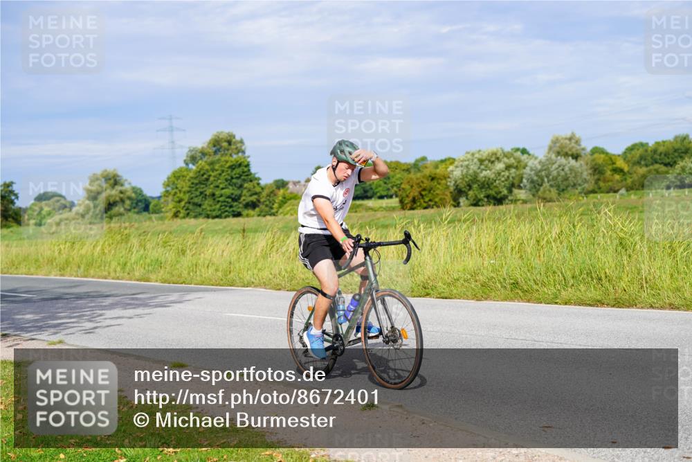 31.08.2025 - Elbe Triathlon Hamburg Michael Burmester http://msf.ph/oto/8672401 31.08.2025 10:05:13 Radfahren 399, 410, 654, 822, 842, 844 meine-sportfotos.de