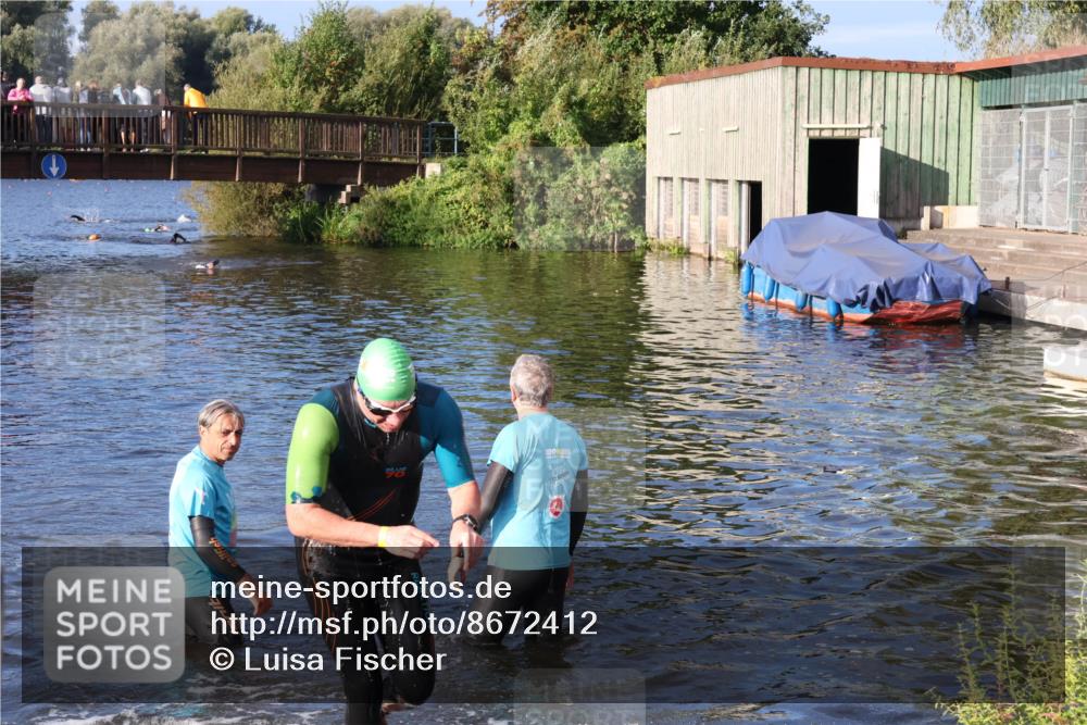 31.08.2025 - Elbe Triathlon Hamburg Luisa Fischer http://msf.ph/oto/8672412 31.08.2025 08:35:55 Schwimmen 222 meine-sportfotos.de