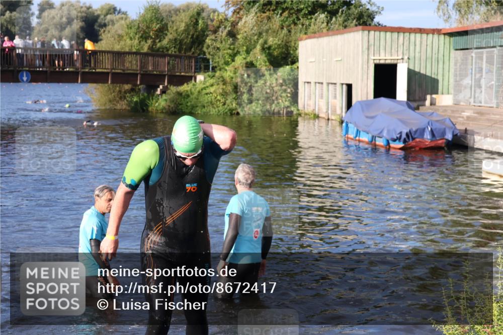 31.08.2025 - Elbe Triathlon Hamburg Luisa Fischer http://msf.ph/oto/8672417 31.08.2025 08:35:55 Schwimmen 222 meine-sportfotos.de