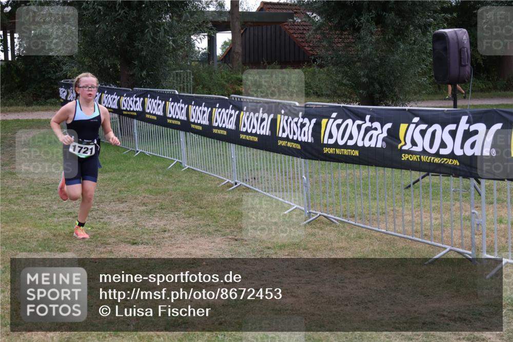 31.08.2025 - Elbe Triathlon Hamburg Luisa Fischer http://msf.ph/oto/8672453 31.08.2025 13:00:58 Laufen 1721 meine-sportfotos.de