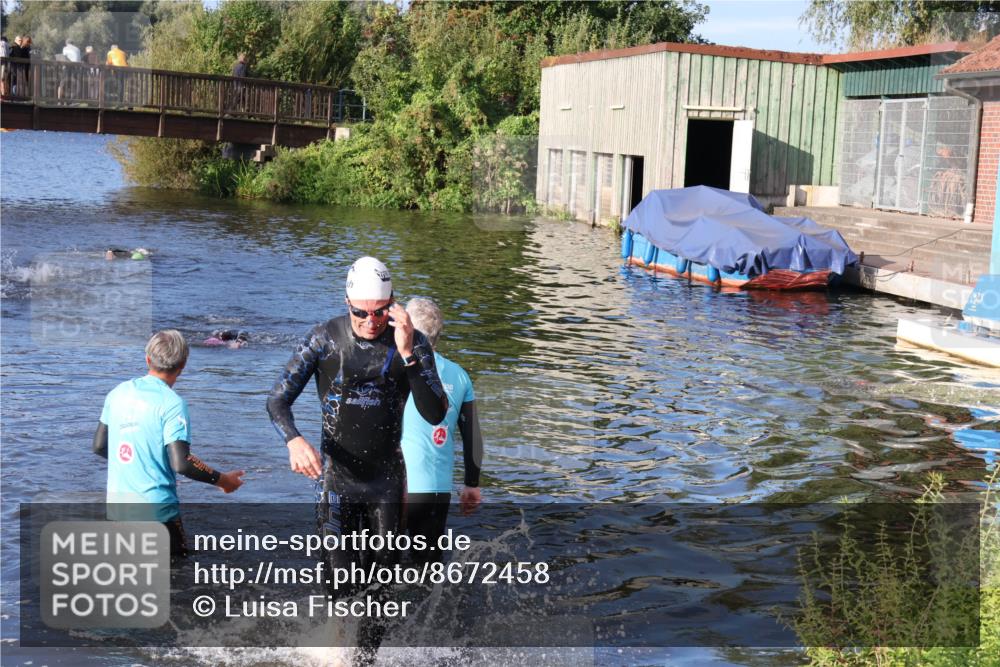 31.08.2025 - Elbe Triathlon Hamburg Luisa Fischer http://msf.ph/oto/8672458 31.08.2025 08:36:42 Schwimmen 233 meine-sportfotos.de