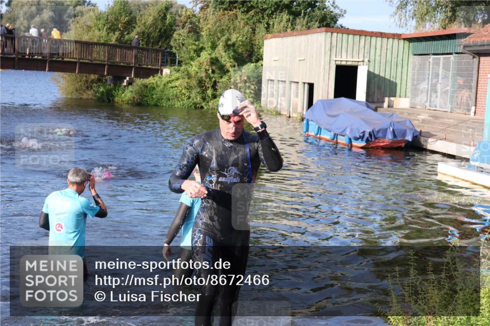 31.08.2025 - Elbe Triathlon Hamburg Luisa Fischer http://msf.ph/oto/8672466 31.08.2025 08:36:43 Schwimmen 233 meine-sportfotos.de
