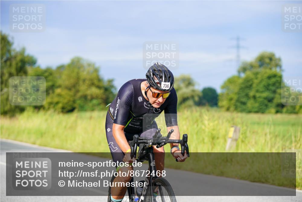 31.08.2025 - Elbe Triathlon Hamburg Michael Burmester http://msf.ph/oto/8672468 31.08.2025 10:07:22 Radfahren 454, 651, 736, 788, 818, 847, 861 meine-sportfotos.de