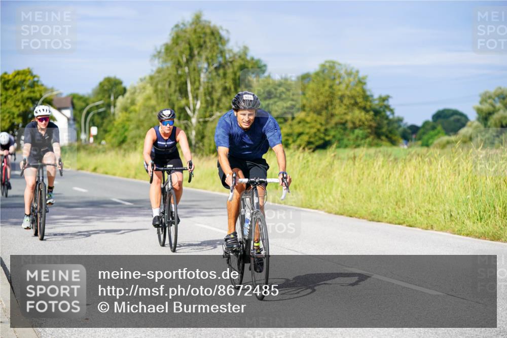31.08.2025 - Elbe Triathlon Hamburg Michael Burmester http://msf.ph/oto/8672485 31.08.2025 10:07:26 Radfahren 454, 651, 753, 818, 847, 861 meine-sportfotos.de
