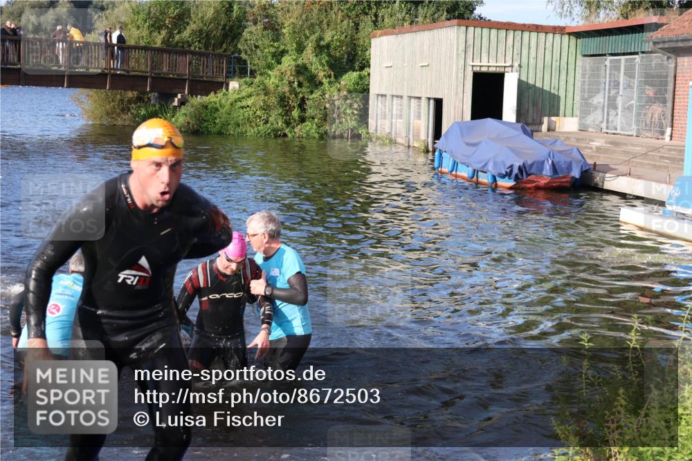 31.08.2025 - Elbe Triathlon Hamburg Luisa Fischer http://msf.ph/oto/8672503 31.08.2025 08:36:57 Schwimmen 165, 170, 353, 355 meine-sportfotos.de