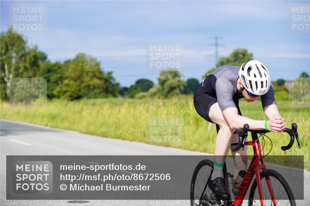 31.08.2025 - Elbe Triathlon Hamburg Michael Burmester http://msf.ph/oto/8672506 31.08.2025 10:07:30 Radfahren 447, 454, 651, 753, 836, 847, 861 meine-sportfotos.de