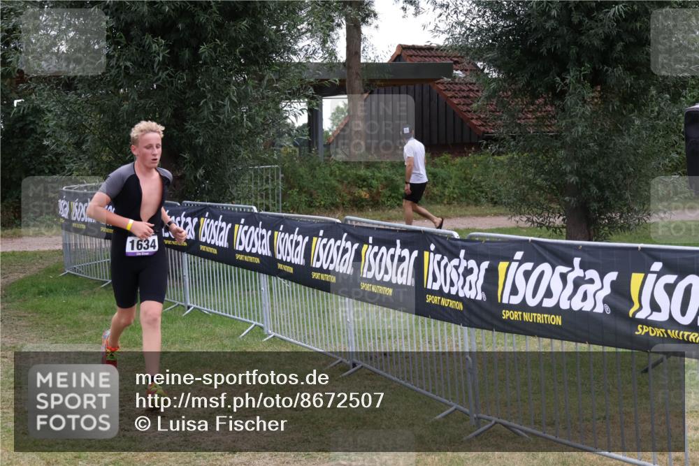 31.08.2025 - Elbe Triathlon Hamburg Luisa Fischer http://msf.ph/oto/8672507 31.08.2025 13:01:41 Laufen 1634 meine-sportfotos.de