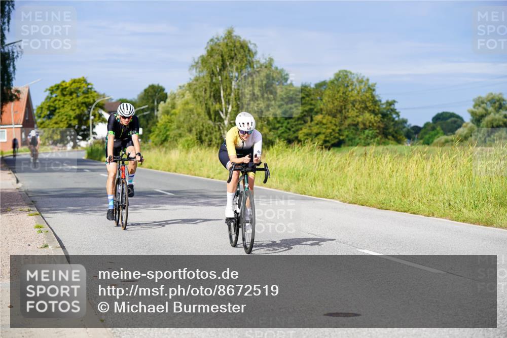 31.08.2025 - Elbe Triathlon Hamburg Michael Burmester http://msf.ph/oto/8672519 31.08.2025 10:07:35 Radfahren 447, 747, 753, 836, 900 meine-sportfotos.de