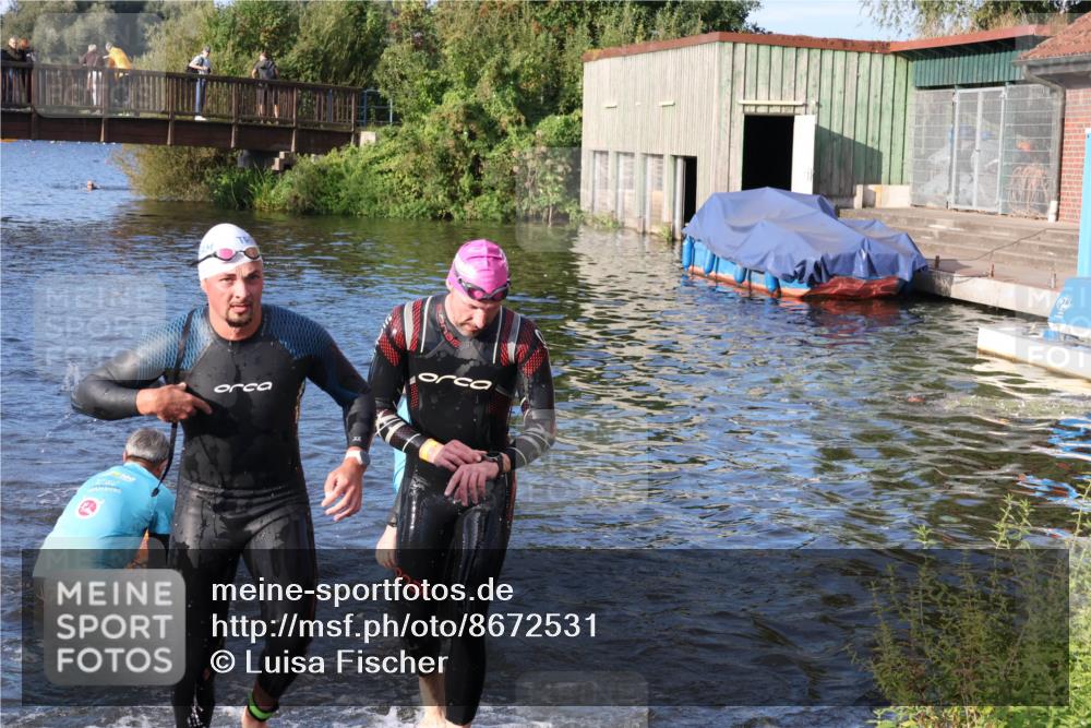 31.08.2025 - Elbe Triathlon Hamburg Luisa Fischer http://msf.ph/oto/8672531 31.08.2025 08:37:00 Schwimmen 165, 170, 353, 355 meine-sportfotos.de