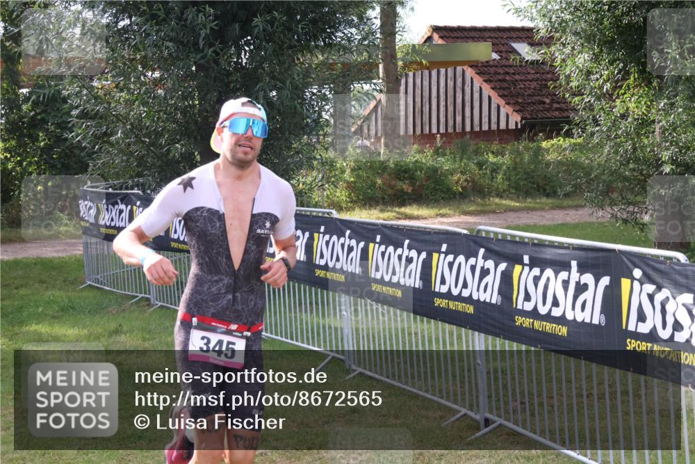 31.08.2025 - Elbe Triathlon Hamburg Luisa Fischer http://msf.ph/oto/8672565 31.08.2025 09:57:18 Laufen 345 meine-sportfotos.de