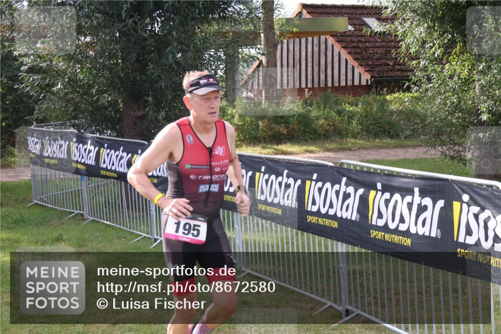 31.08.2025 - Elbe Triathlon Hamburg Luisa Fischer http://msf.ph/oto/8672580 31.08.2025 09:57:40 Laufen 195 meine-sportfotos.de