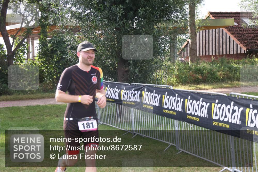 31.08.2025 - Elbe Triathlon Hamburg Luisa Fischer http://msf.ph/oto/8672587 31.08.2025 09:57:52 Laufen 181 meine-sportfotos.de