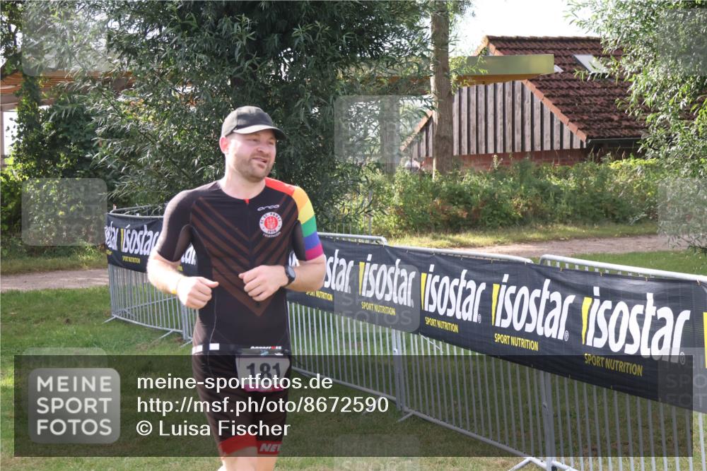 31.08.2025 - Elbe Triathlon Hamburg Luisa Fischer http://msf.ph/oto/8672590 31.08.2025 09:57:52 Laufen 1910, 181 meine-sportfotos.de