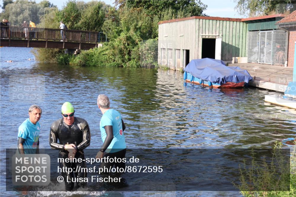 31.08.2025 - Elbe Triathlon Hamburg Luisa Fischer http://msf.ph/oto/8672595 31.08.2025 08:37:12 Schwimmen 221 meine-sportfotos.de