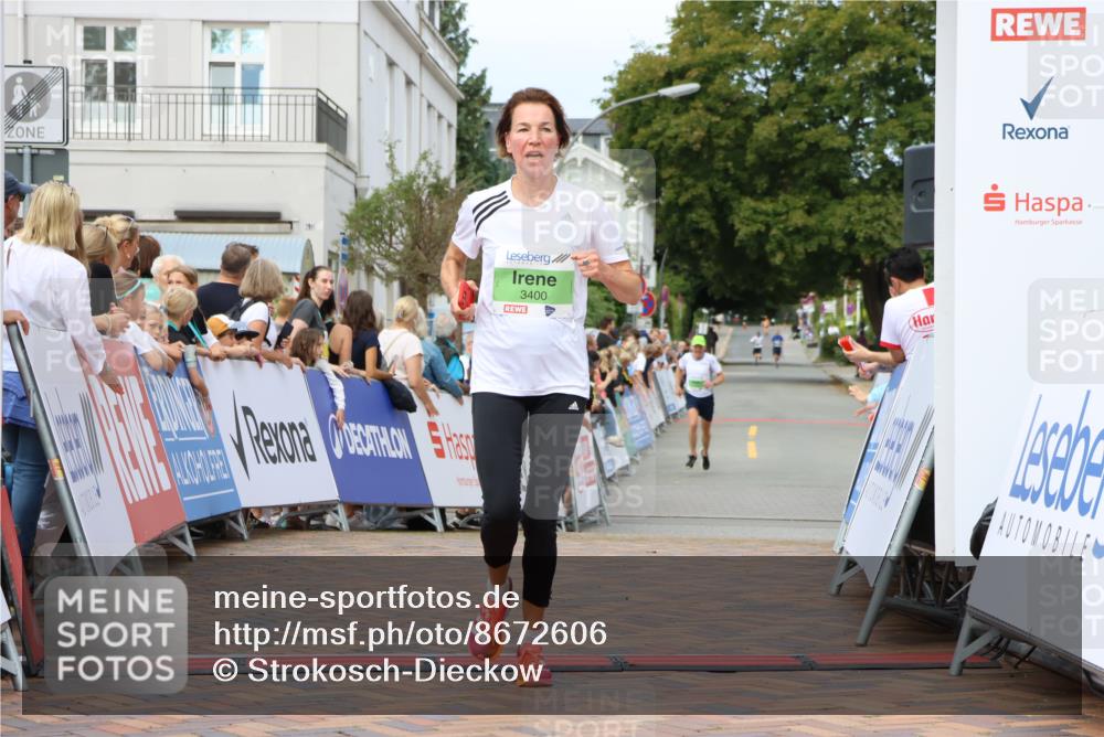 31.08.2025 - 21. Blankeneser Heldenlauf Strokosch-Dieckow http://msf.ph/oto/8672606 31.08.2025 10:52:21 Ziel 3400 meine-sportfotos.de