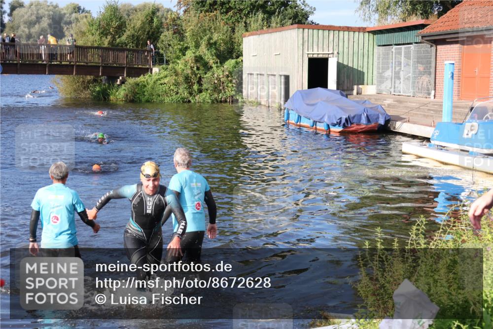 31.08.2025 - Elbe Triathlon Hamburg Luisa Fischer http://msf.ph/oto/8672628 31.08.2025 08:38:13 Schwimmen 274 meine-sportfotos.de