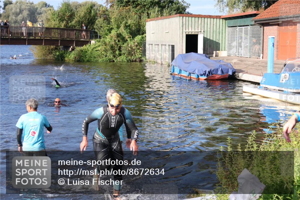 31.08.2025 - Elbe Triathlon Hamburg Luisa Fischer http://msf.ph/oto/8672634 31.08.2025 08:38:14 Schwimmen 274 meine-sportfotos.de