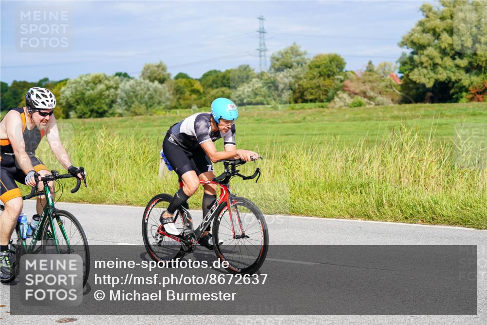 31.08.2025 - Elbe Triathlon Hamburg Michael Burmester http://msf.ph/oto/8672637 31.08.2025 10:08:03 Radfahren 517, 575, 693, 724, 761 meine-sportfotos.de