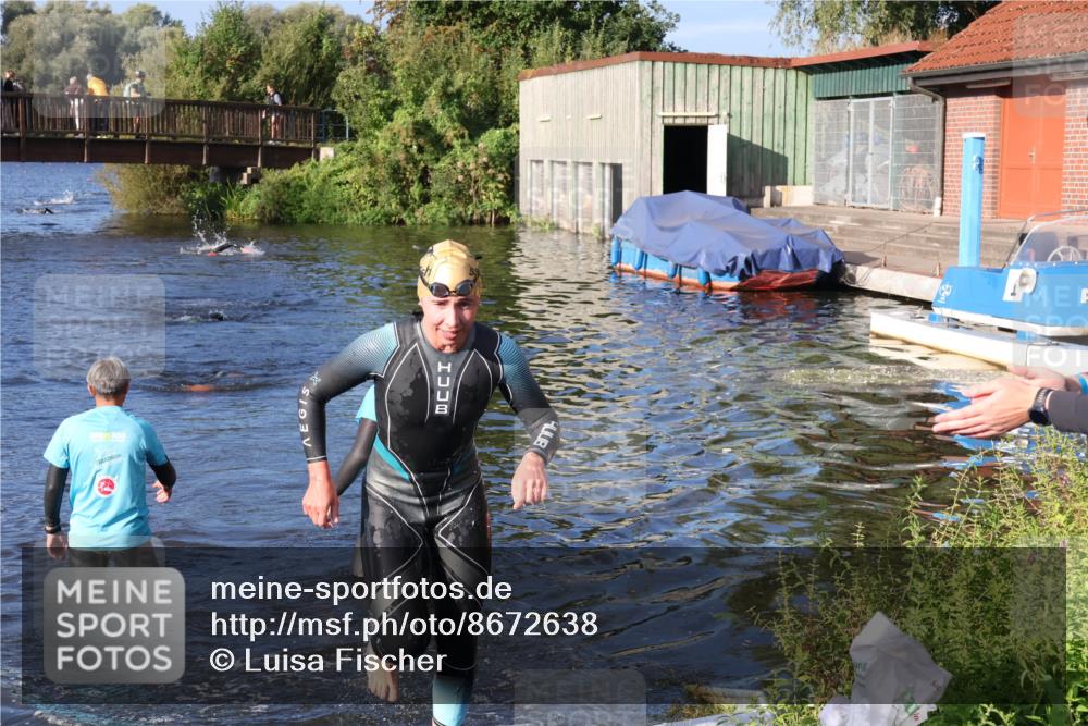 31.08.2025 - Elbe Triathlon Hamburg Luisa Fischer http://msf.ph/oto/8672638 31.08.2025 08:38:15 Schwimmen 274 meine-sportfotos.de