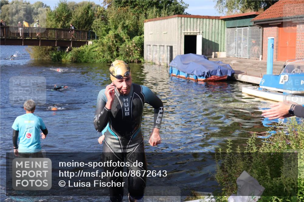 31.08.2025 - Elbe Triathlon Hamburg Luisa Fischer http://msf.ph/oto/8672643 31.08.2025 08:38:15 Schwimmen 274 meine-sportfotos.de