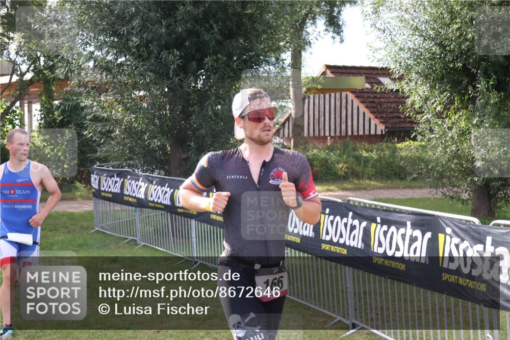 31.08.2025 - Elbe Triathlon Hamburg Luisa Fischer http://msf.ph/oto/8672646 31.08.2025 09:58:53 Laufen 166 meine-sportfotos.de