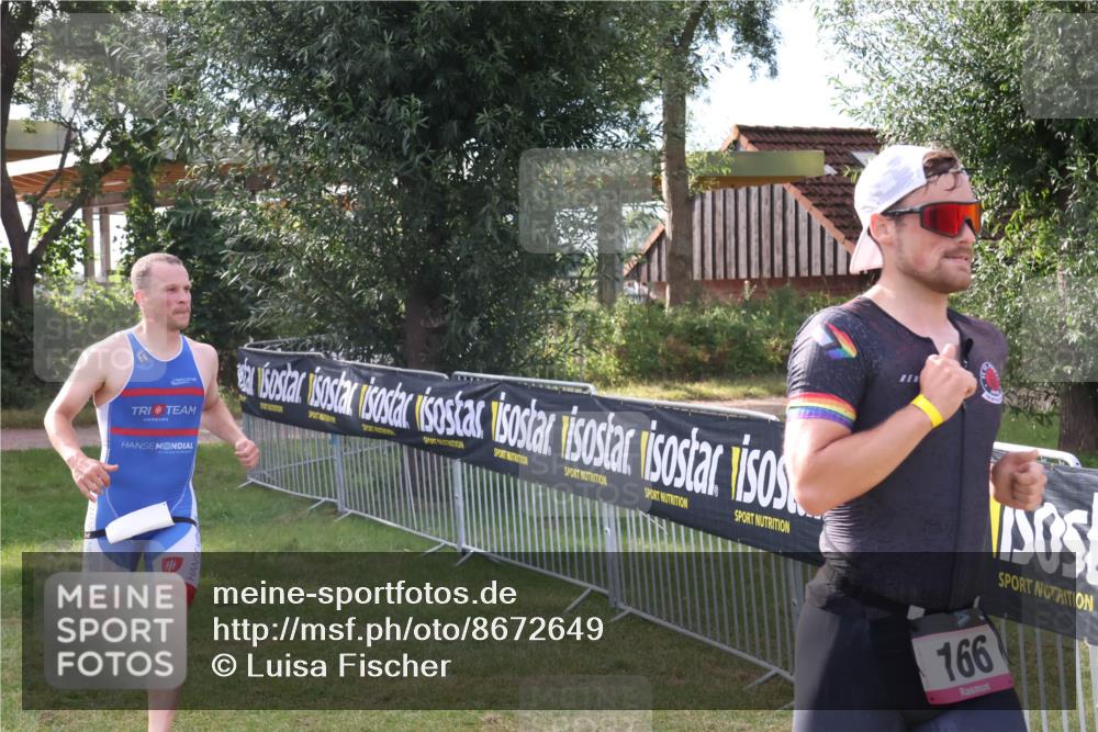 31.08.2025 - Elbe Triathlon Hamburg Luisa Fischer http://msf.ph/oto/8672649 31.08.2025 09:58:53 Laufen 166 meine-sportfotos.de