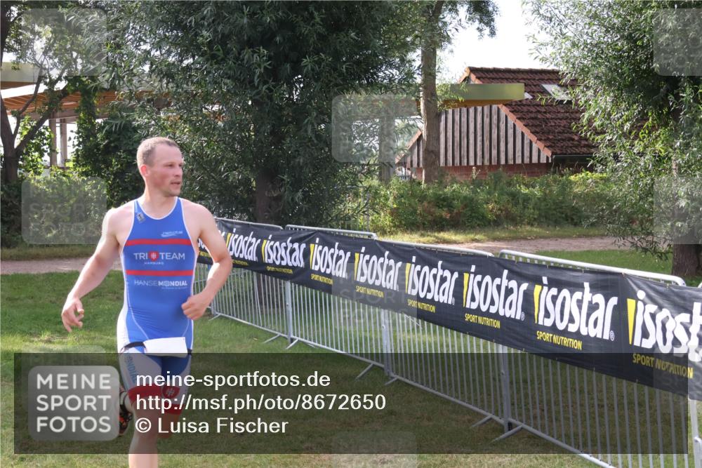 31.08.2025 - Elbe Triathlon Hamburg Luisa Fischer http://msf.ph/oto/8672650 31.08.2025 09:58:54 Laufen  meine-sportfotos.de