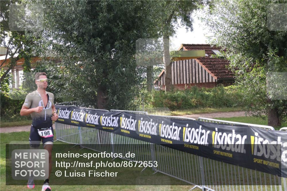 31.08.2025 - Elbe Triathlon Hamburg Luisa Fischer http://msf.ph/oto/8672653 31.08.2025 09:59:05 Laufen 198 meine-sportfotos.de