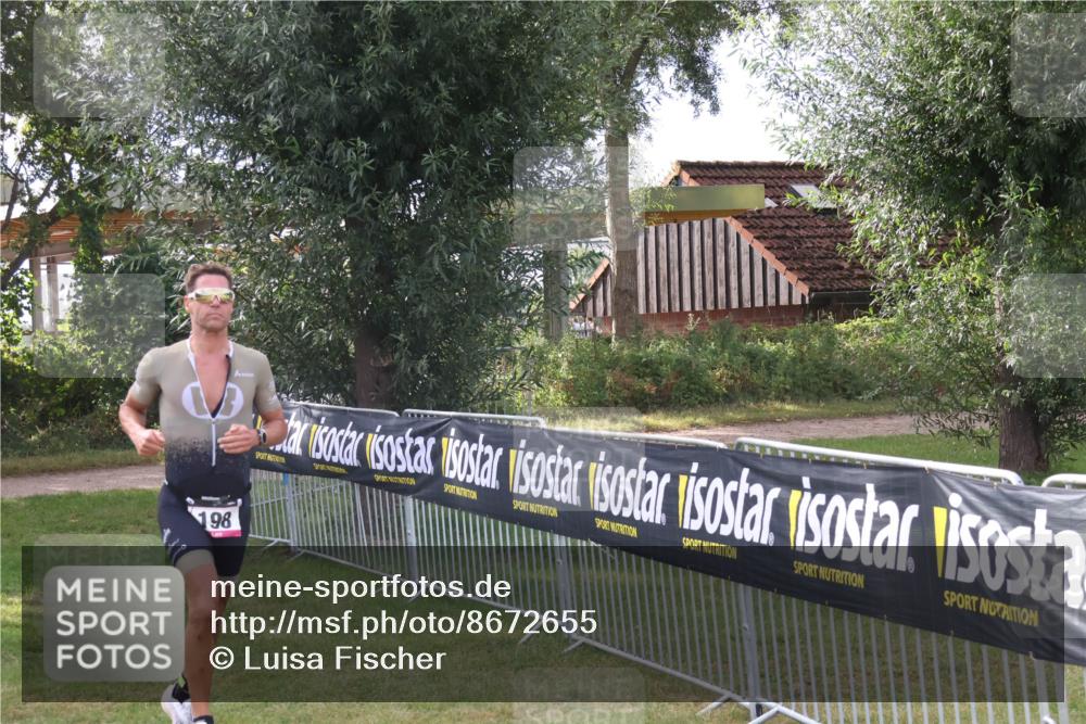 31.08.2025 - Elbe Triathlon Hamburg Luisa Fischer http://msf.ph/oto/8672655 31.08.2025 09:59:05 Laufen 198 meine-sportfotos.de