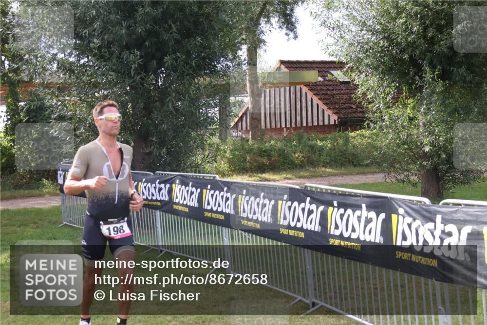 31.08.2025 - Elbe Triathlon Hamburg Luisa Fischer http://msf.ph/oto/8672658 31.08.2025 09:59:05 Laufen 198 meine-sportfotos.de