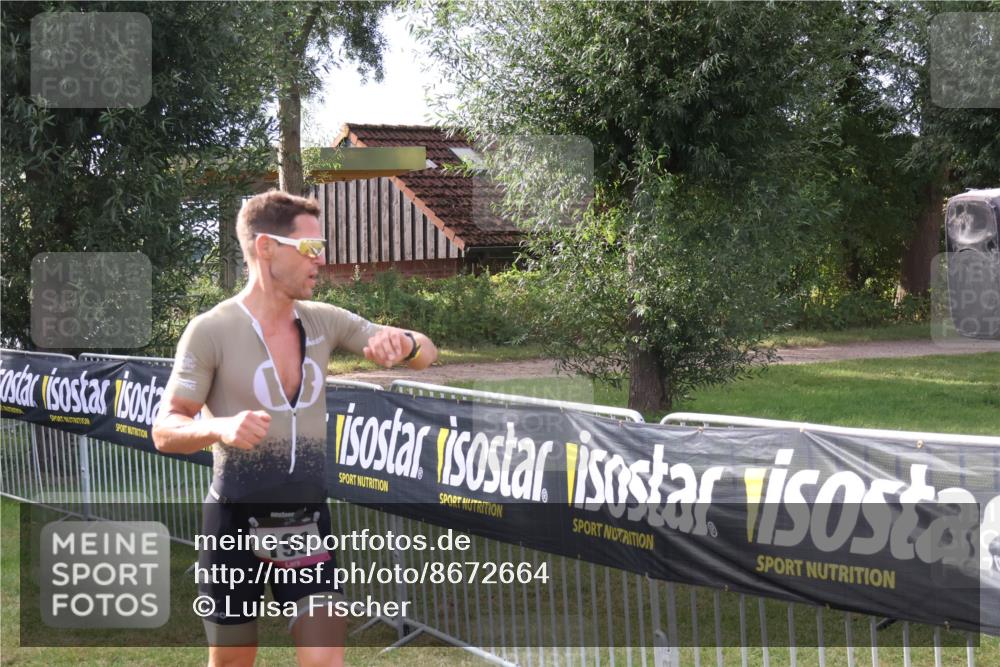 31.08.2025 - Elbe Triathlon Hamburg Luisa Fischer http://msf.ph/oto/8672664 31.08.2025 09:59:06 Laufen 198 meine-sportfotos.de
