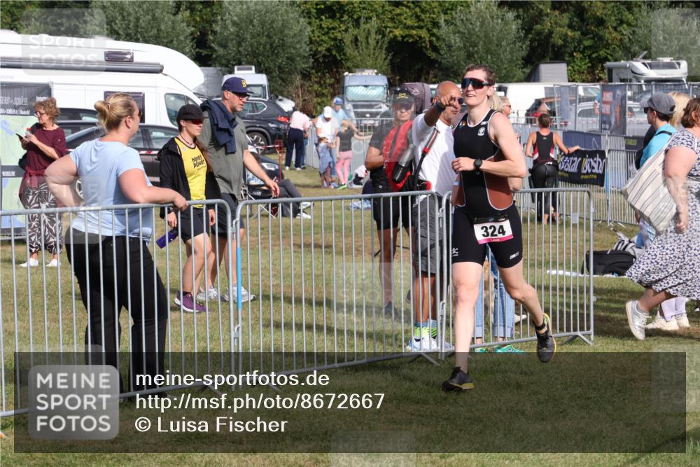 31.08.2025 - Elbe Triathlon Hamburg Luisa Fischer http://msf.ph/oto/8672667 31.08.2025 09:59:33 Laufen 1, 324 meine-sportfotos.de