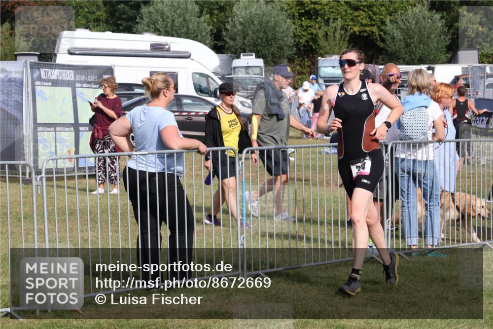31.08.2025 - Elbe Triathlon Hamburg Luisa Fischer http://msf.ph/oto/8672669 31.08.2025 09:59:33 Laufen 3620 meine-sportfotos.de